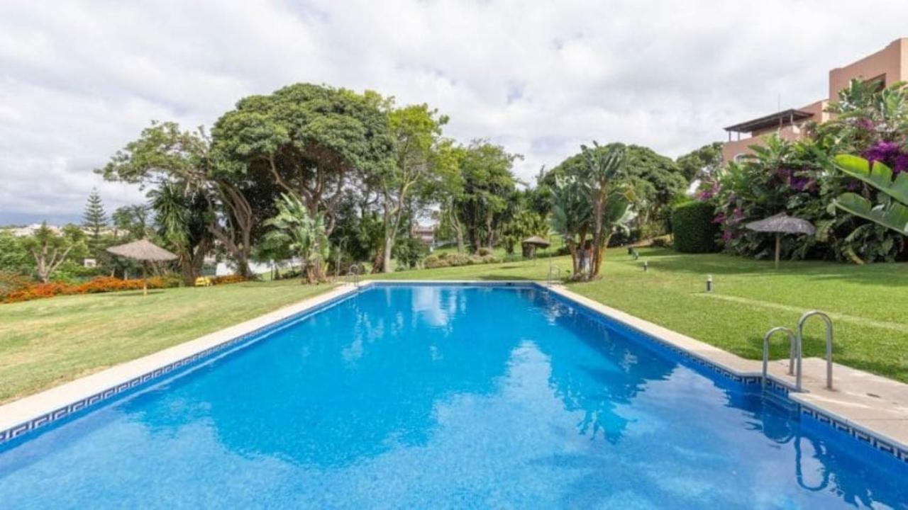 Apartamento Guadalmina Golf L Marbella Exteriör bild