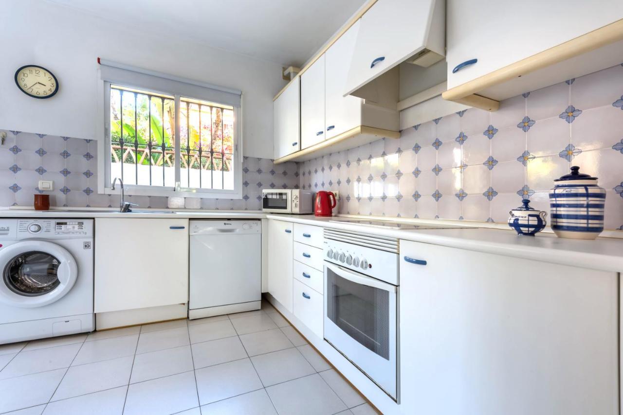 Apartamento Guadalmina Golf L Marbella Exteriör bild